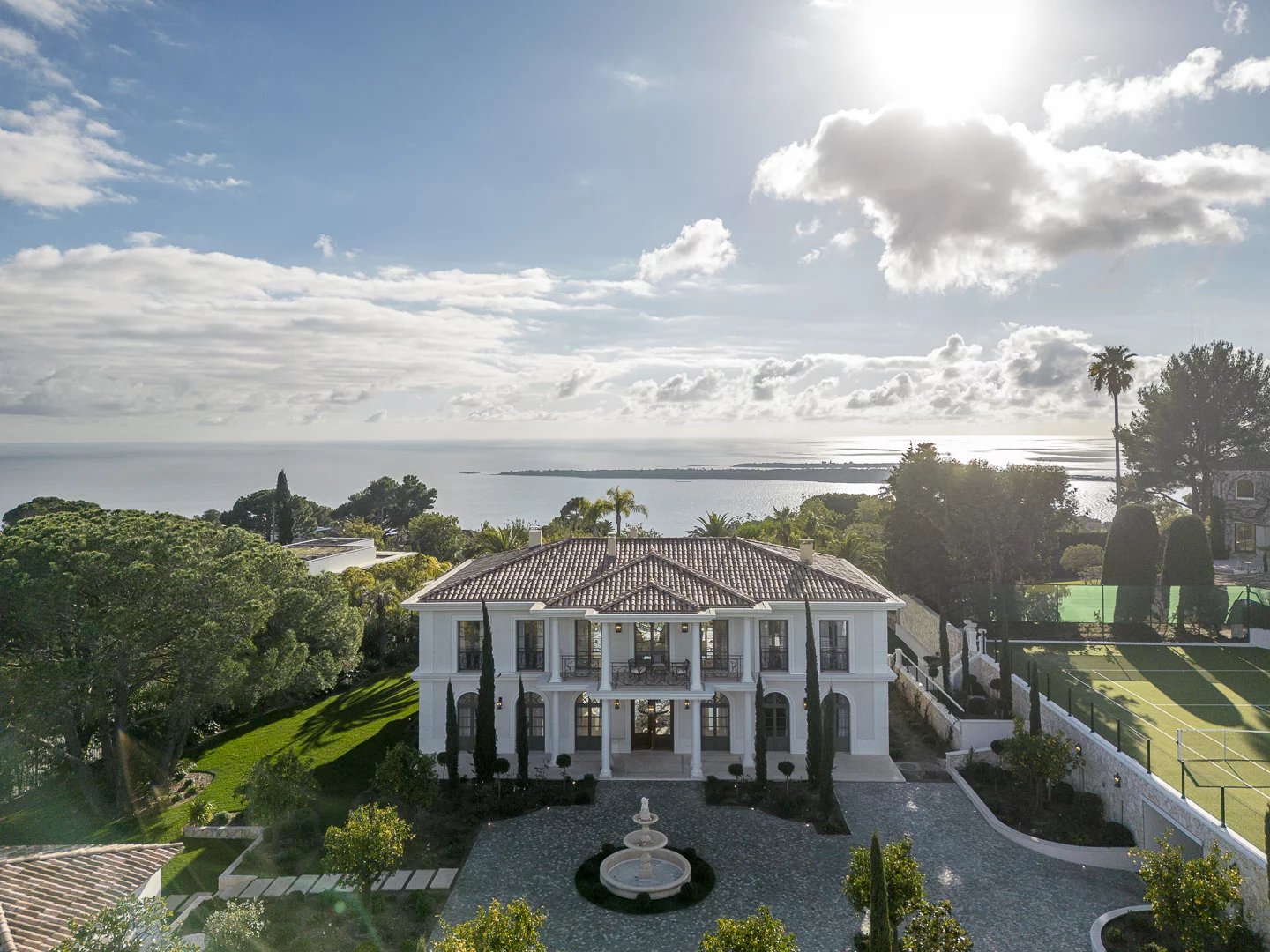 Super Cannes - Unique propriété florentine neuve