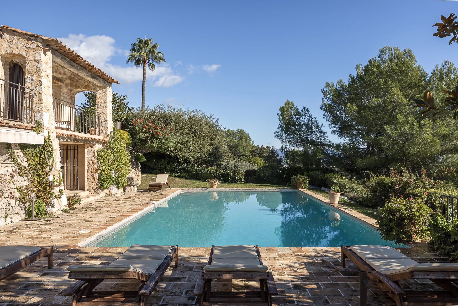 Saint-Paul-de-Vence - Exceptionnelle propriété dans domaine privé