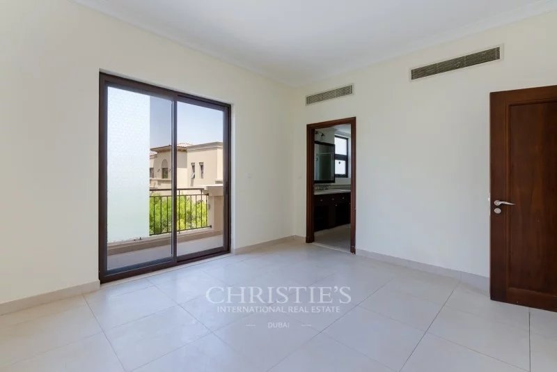 Beautiful Layout and Location | Newly Vacant