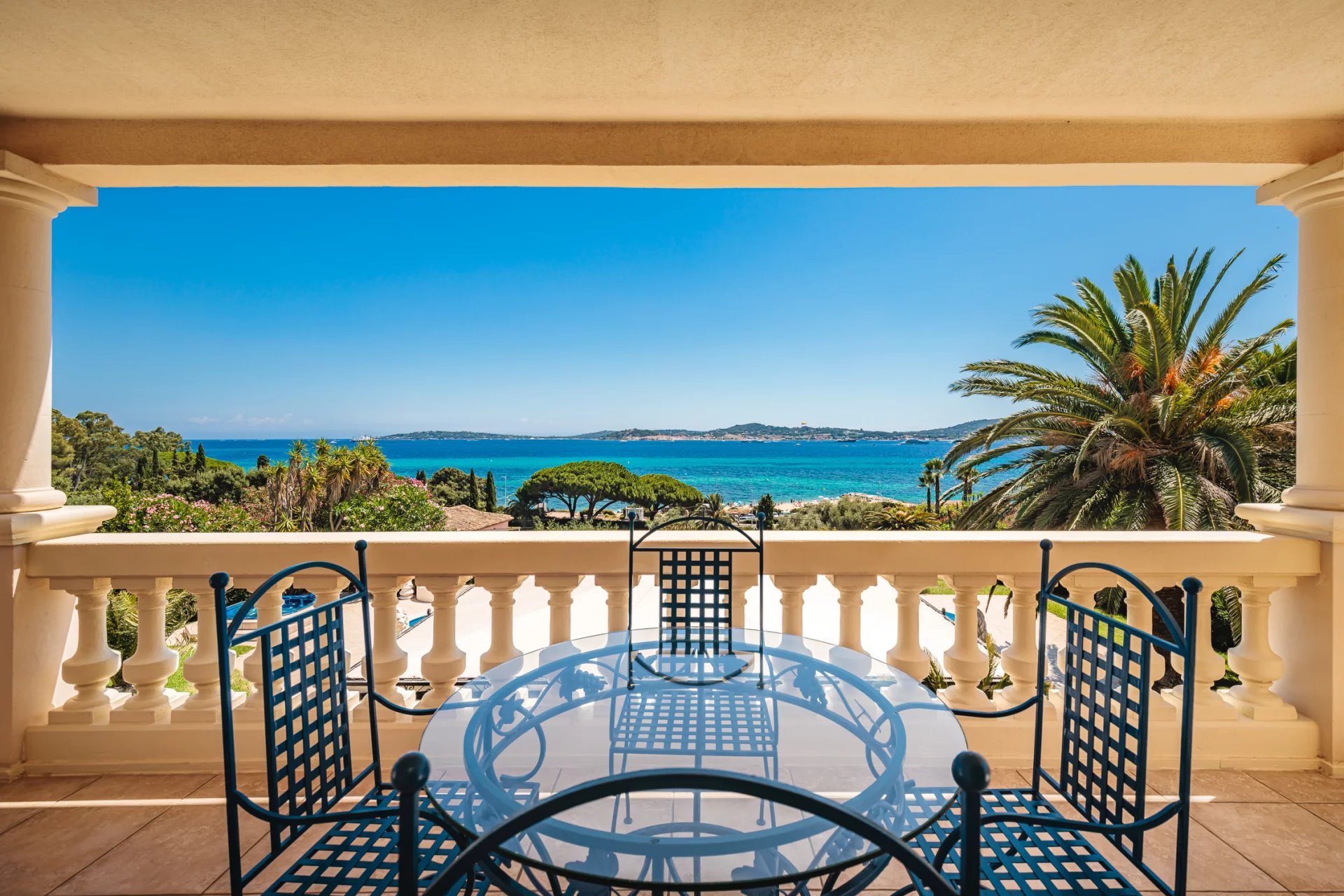 Villa vue mer panaromique sur le village de Saint-Tropez