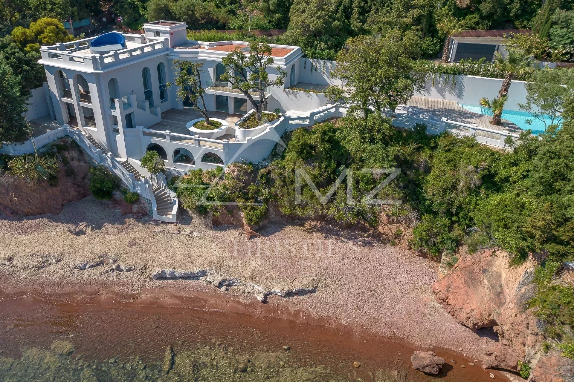 Proche Cannes - Villa pieds dans l'eau