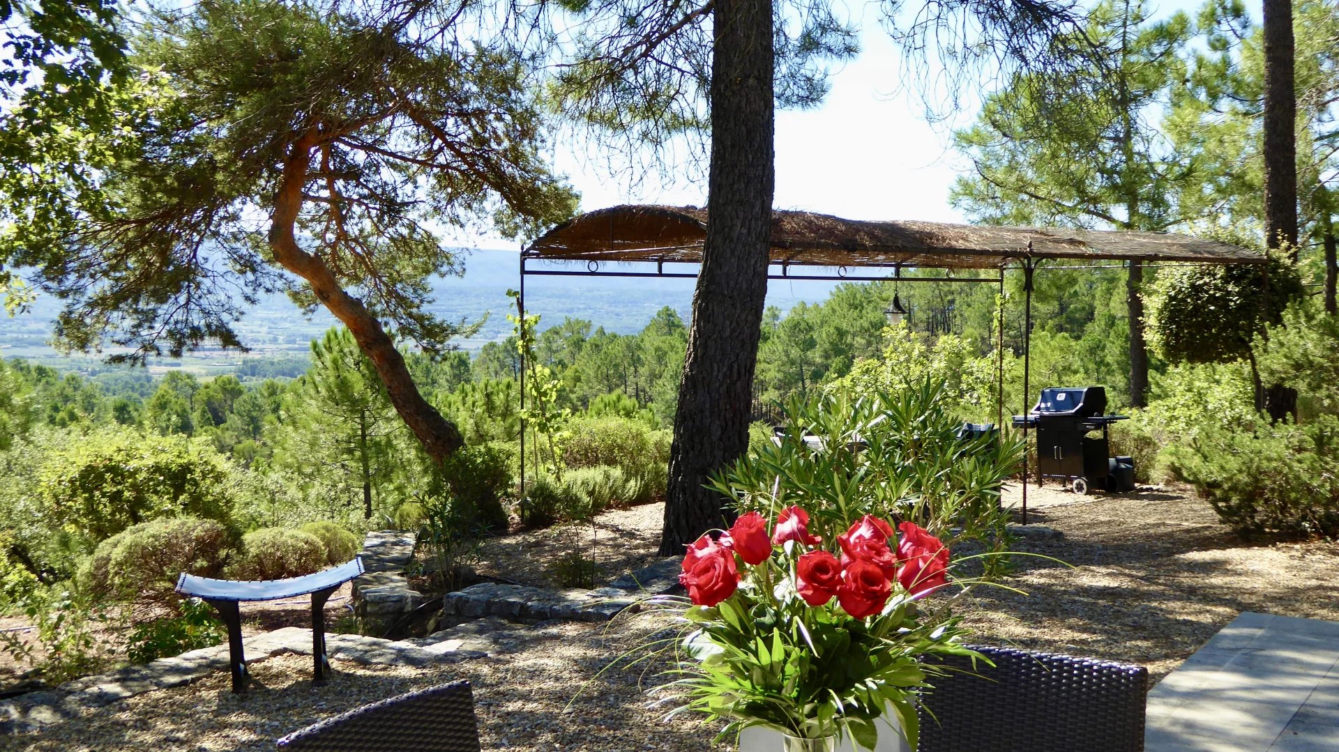 Roussillon - Belle maison de plain-pied avec vue dégagée