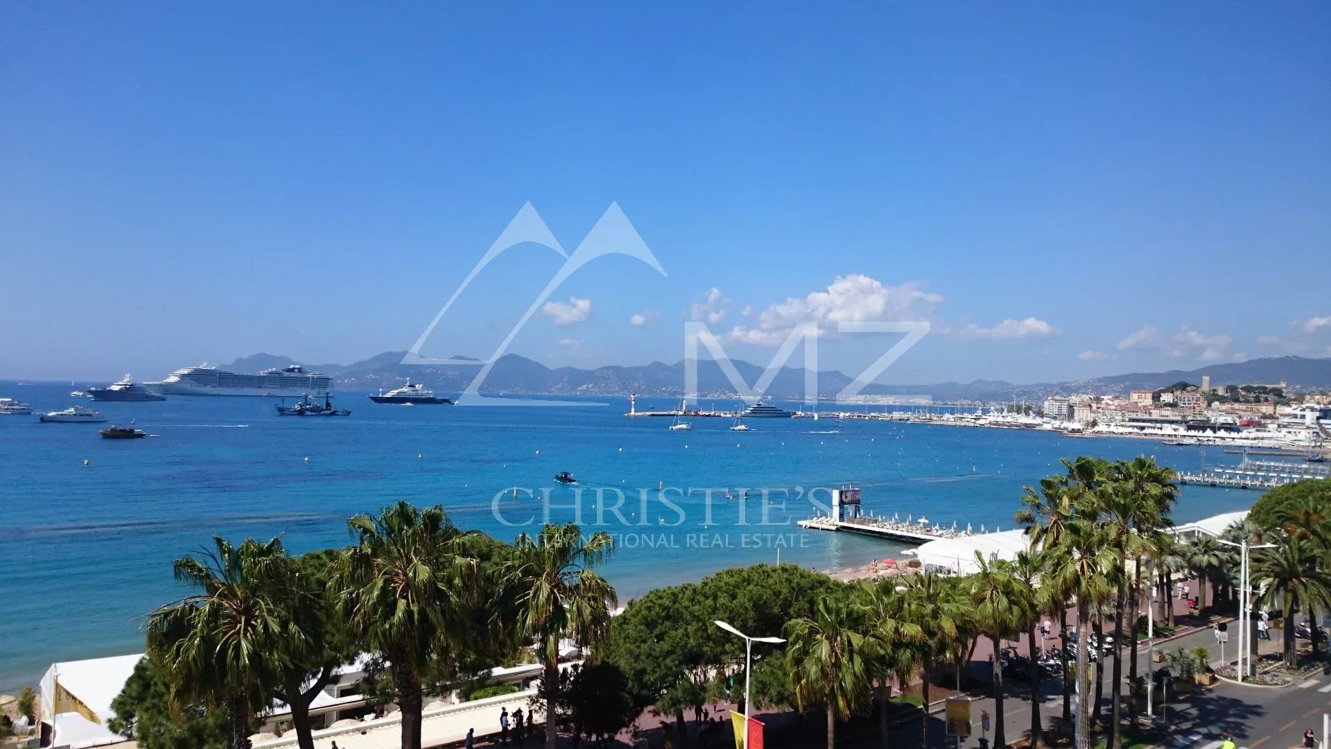 Cannes - Croisette - Magnifique penthouse