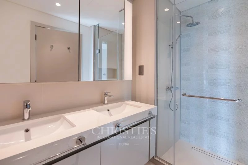 Brand new | Luxurious 2 Bed |2 Bath |Low Floor Apt