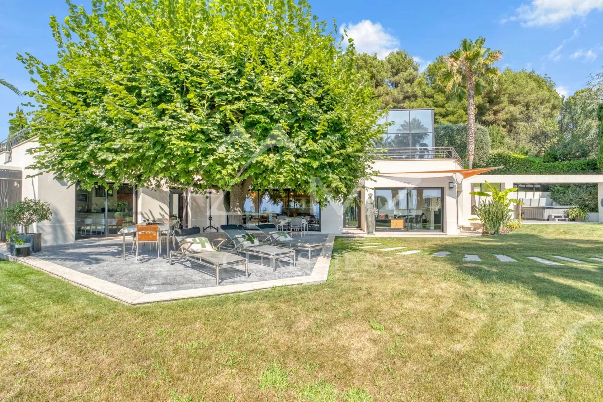 VILLA CONTEMPORAINE NICE-GAIRAUT