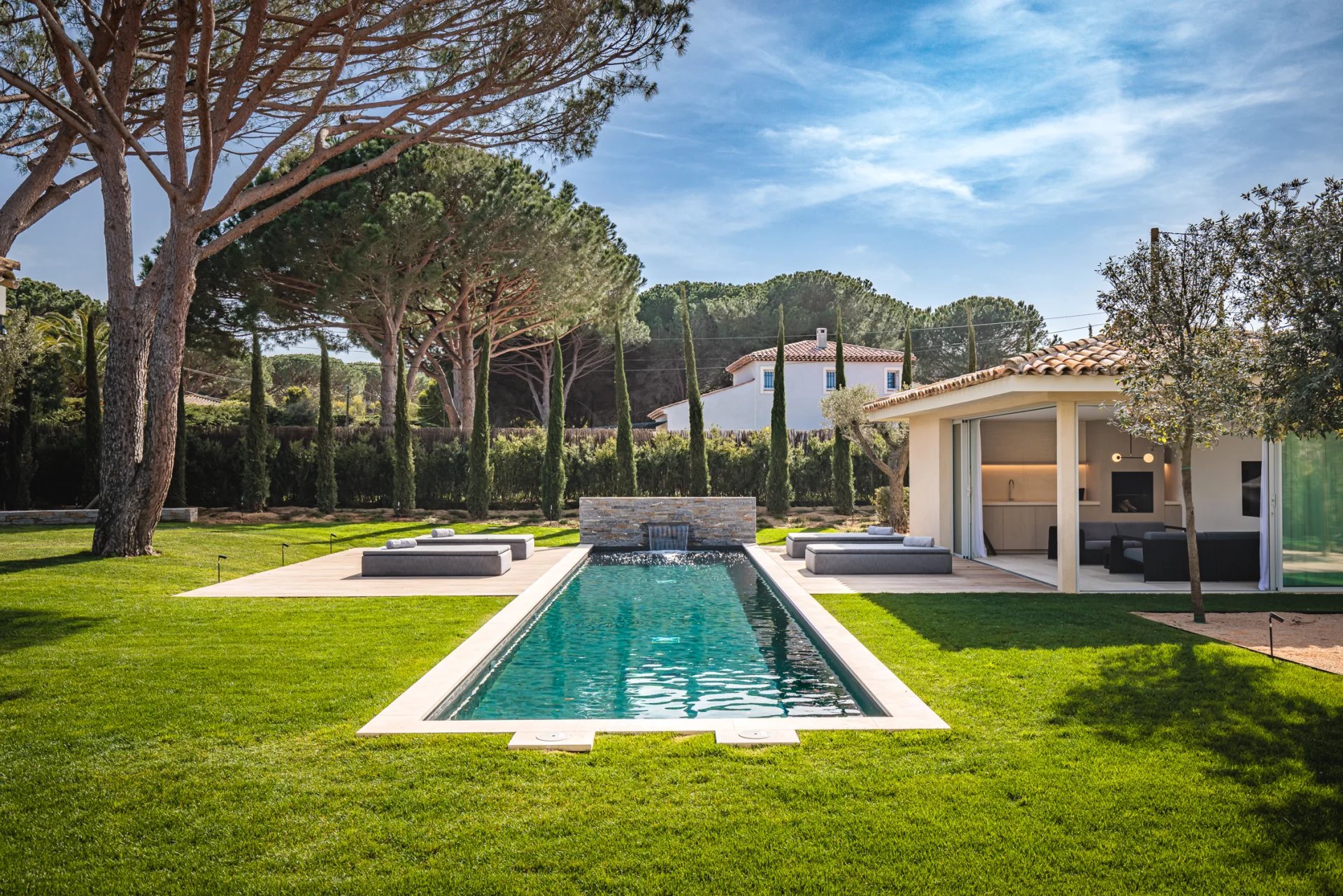 Magnifique villa neuve provençale/contemporaine à Saint-Tropez