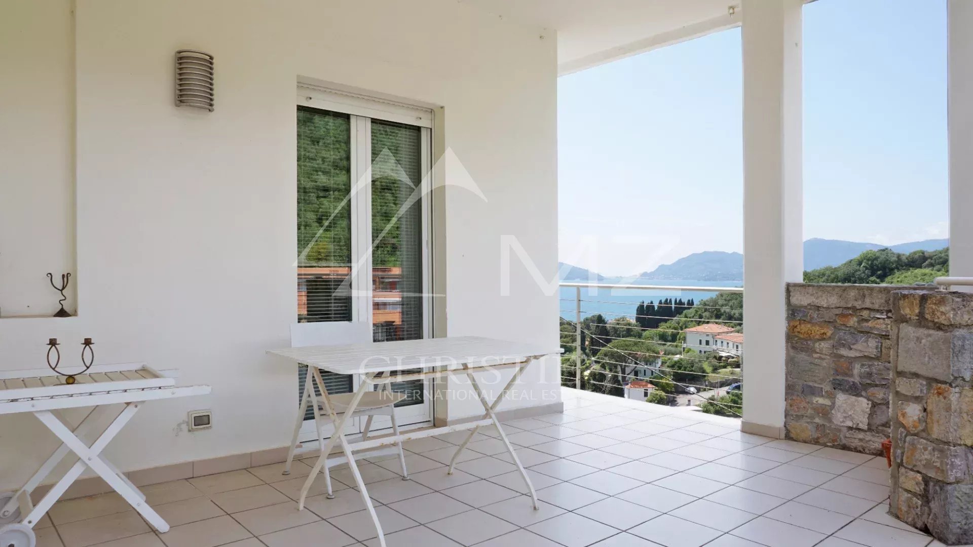 Elegant modern villa with large windows and sea view over the Gulf of Poets in Fiascherino, Lerici