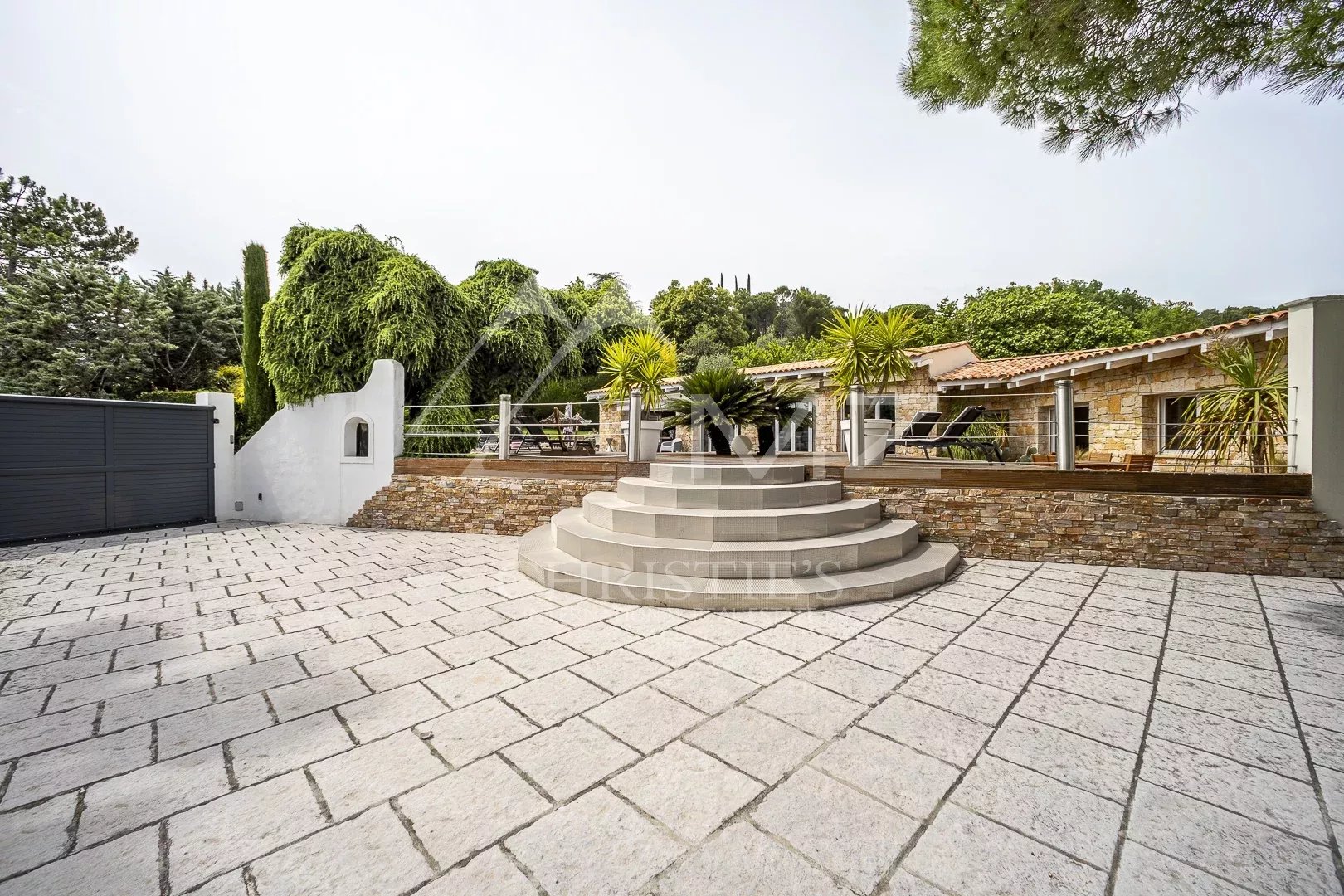 Villa de plain-pied proche Mougins Village