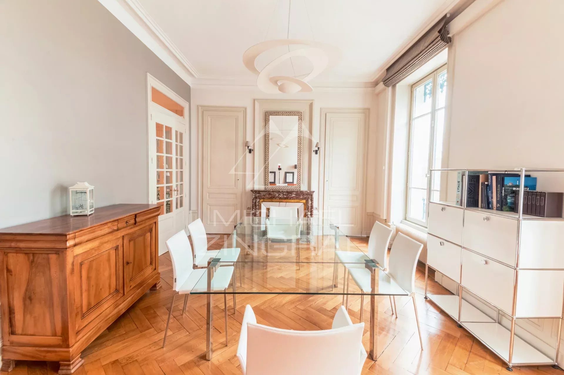 Superbe appartement d'angle, Haussmannien, avec belle vue sur le Rhône et Fourvière