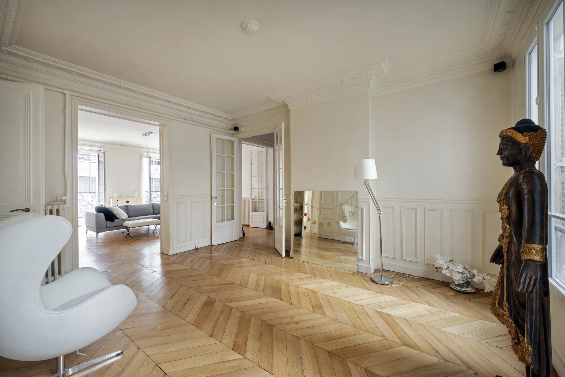 Appartement Haussmannien d’exception de 122 m² - entre Saint-Honoré et Champs-Élysées - Paris 8