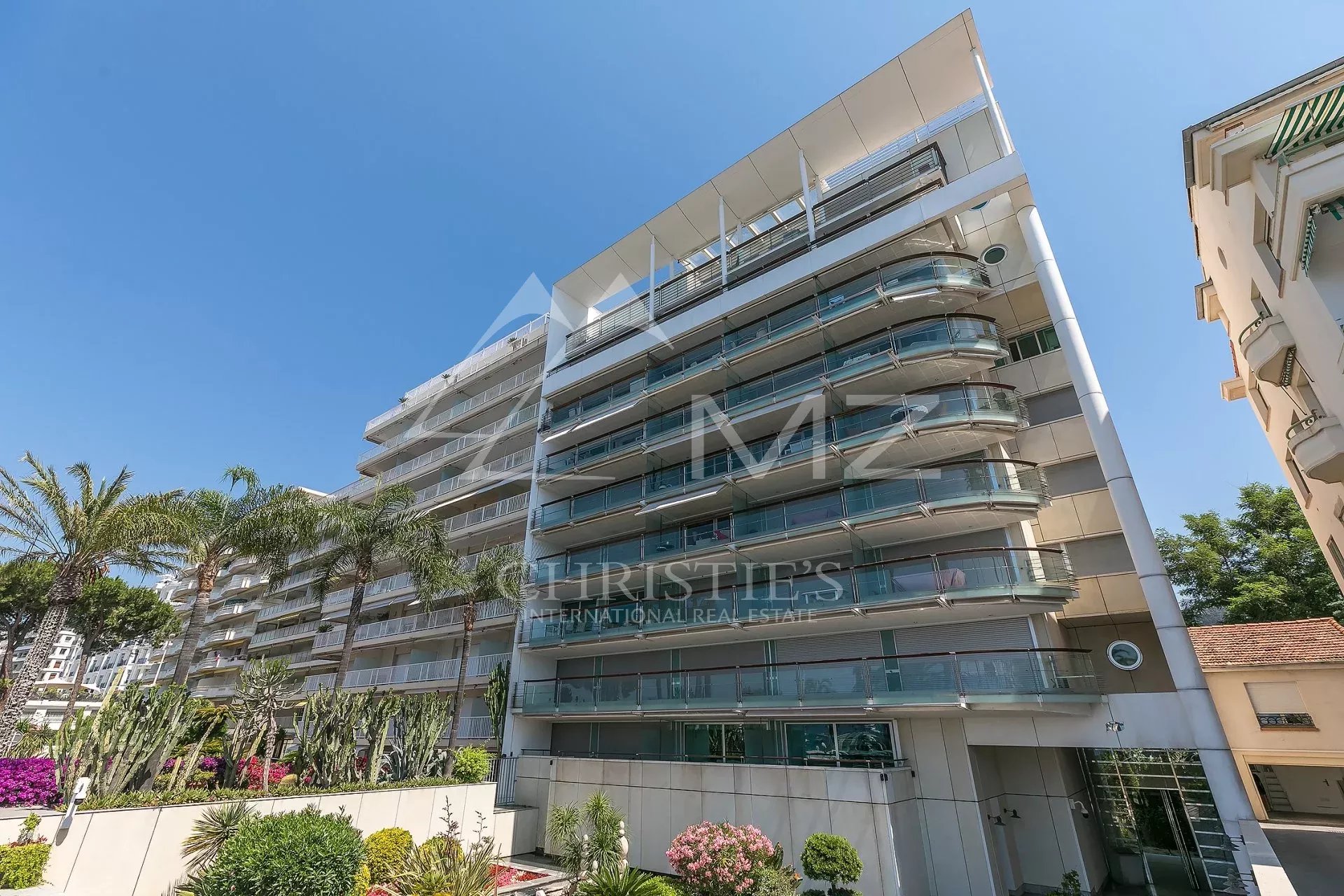 Cannes - Croisette - Penthouse with sea view