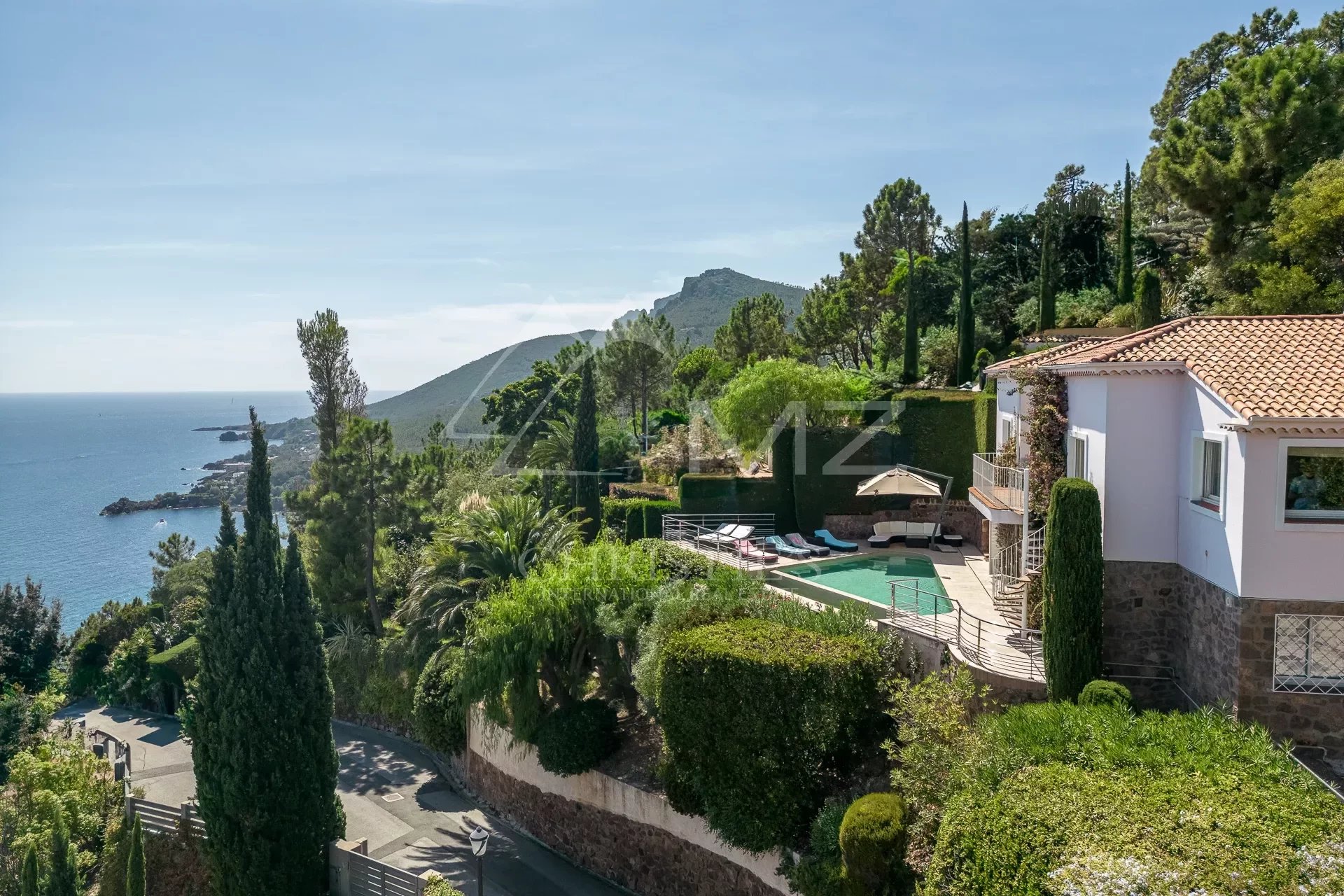 Nahe Cannes - Le Trayas - Villa, abgeschlossenes Anwesen