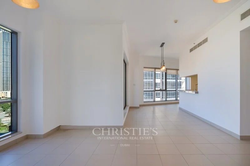 Full Burj Khalifa Views | Upgraded Kitchen | 2 bed