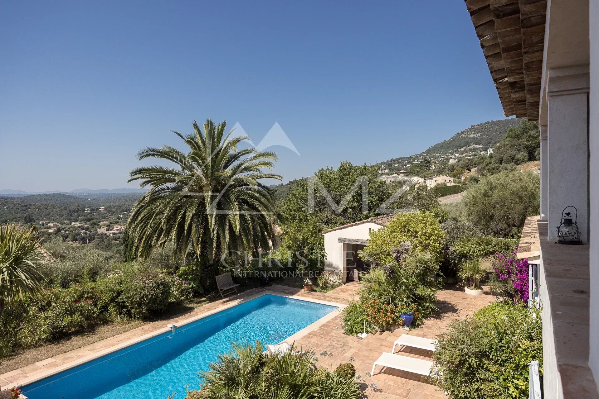 Tourrettes-sur-Loup - Villa provençale avec vue mer