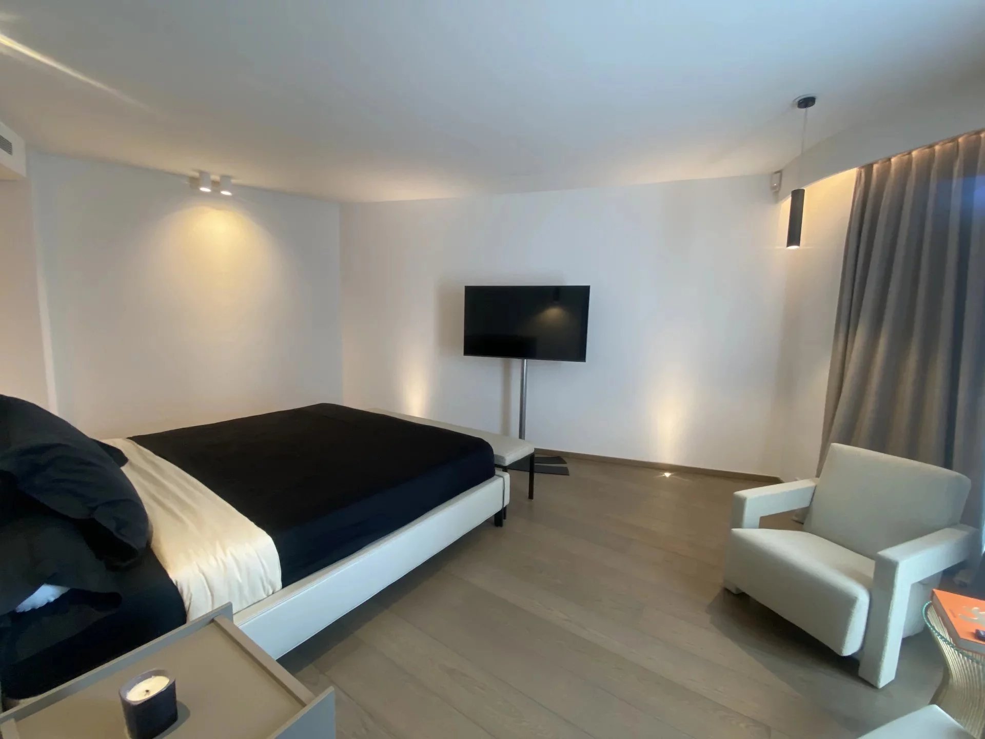 Cannes - Croisette - Exceptionnel appartement 5 chambres