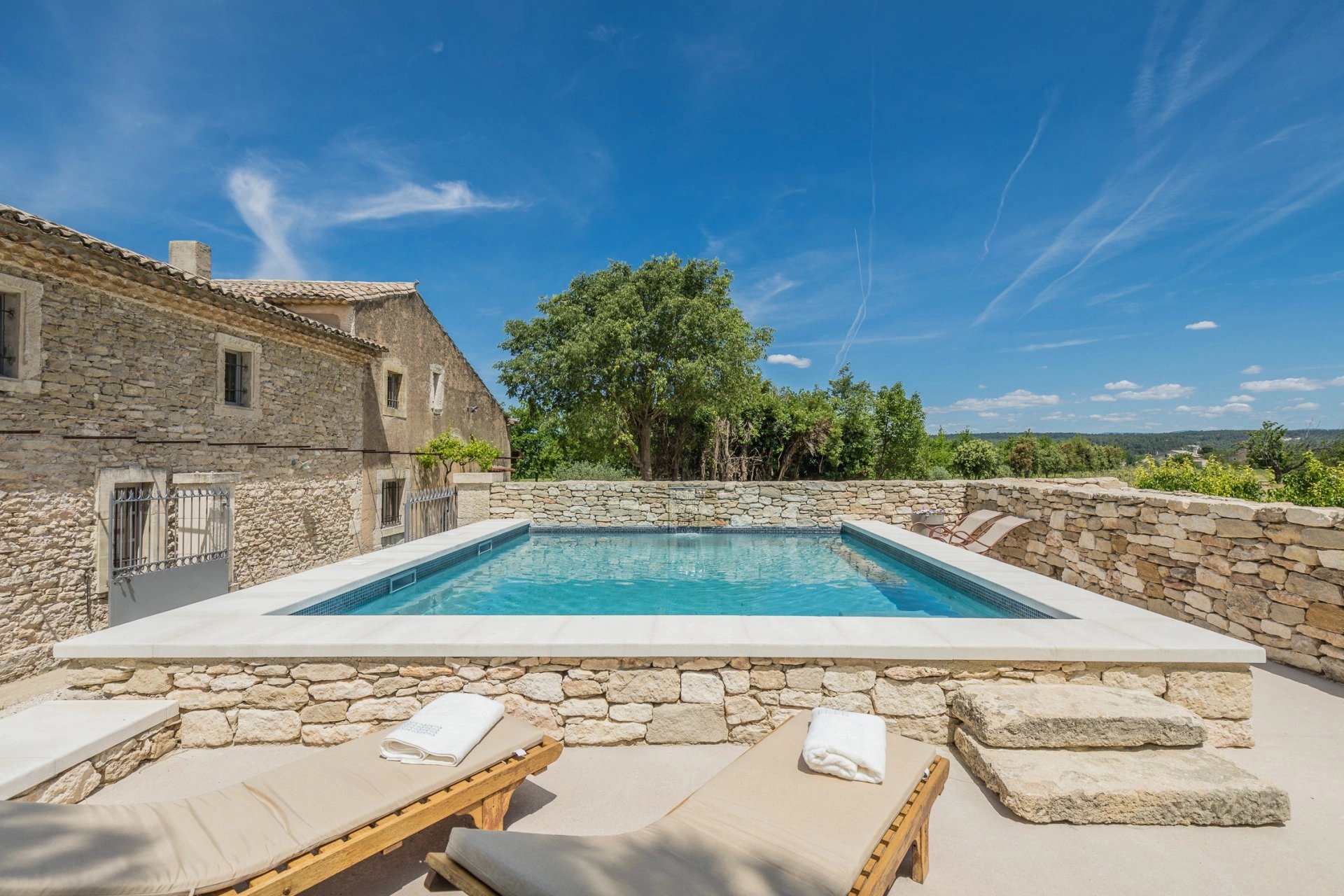 Luberon - Mas de charme restauré avec soin