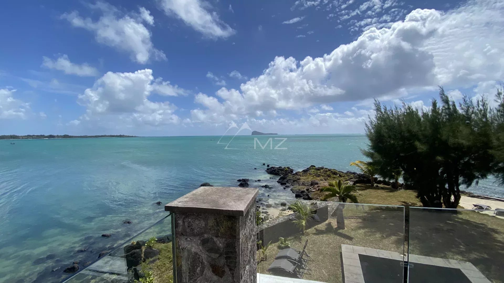 RARE ! Villa et cottage pieds dans l'eau - Calodyne