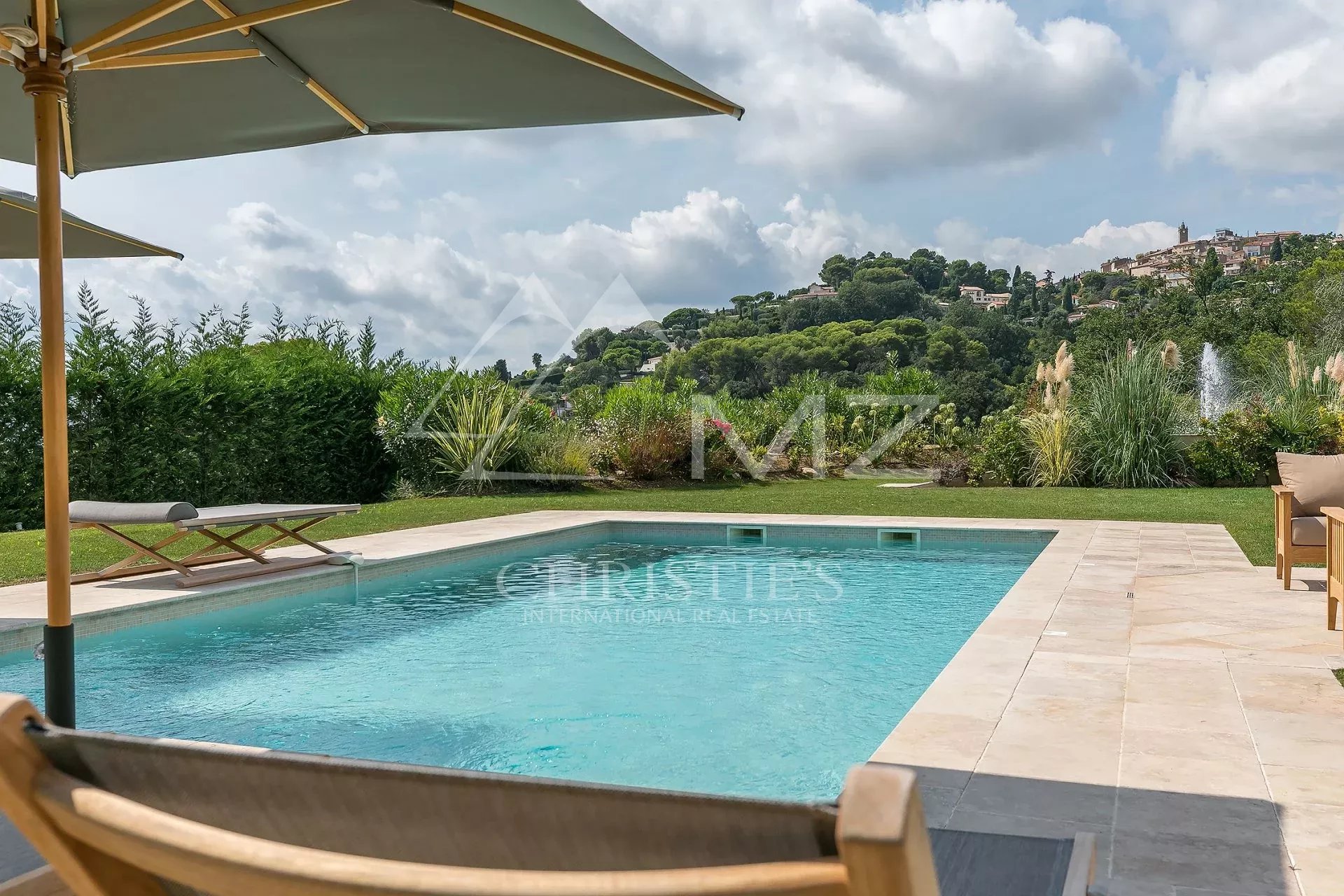 Mougins -  Luxurious gated domain