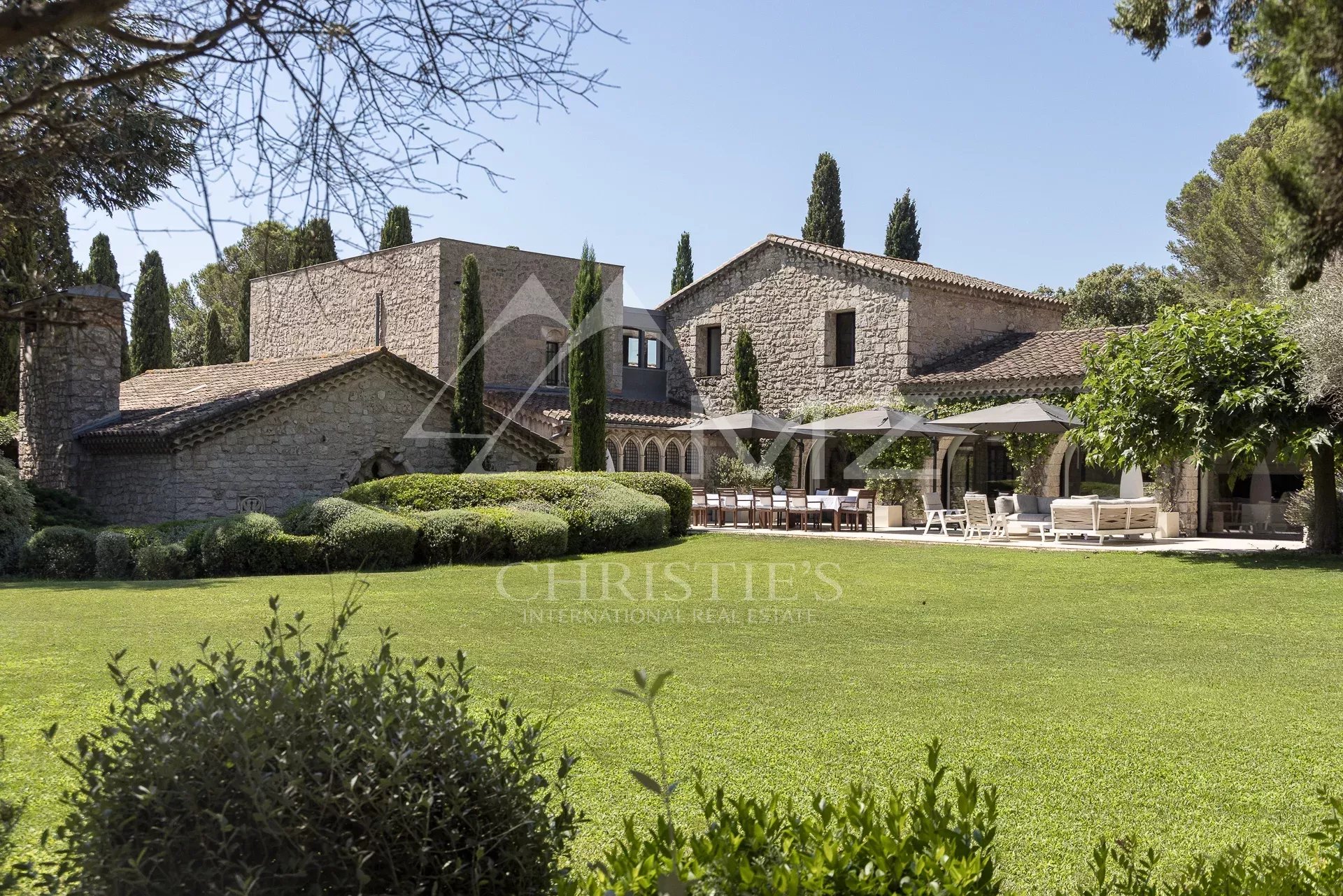 Proche Cannes - Villa dans parc 6 chambres