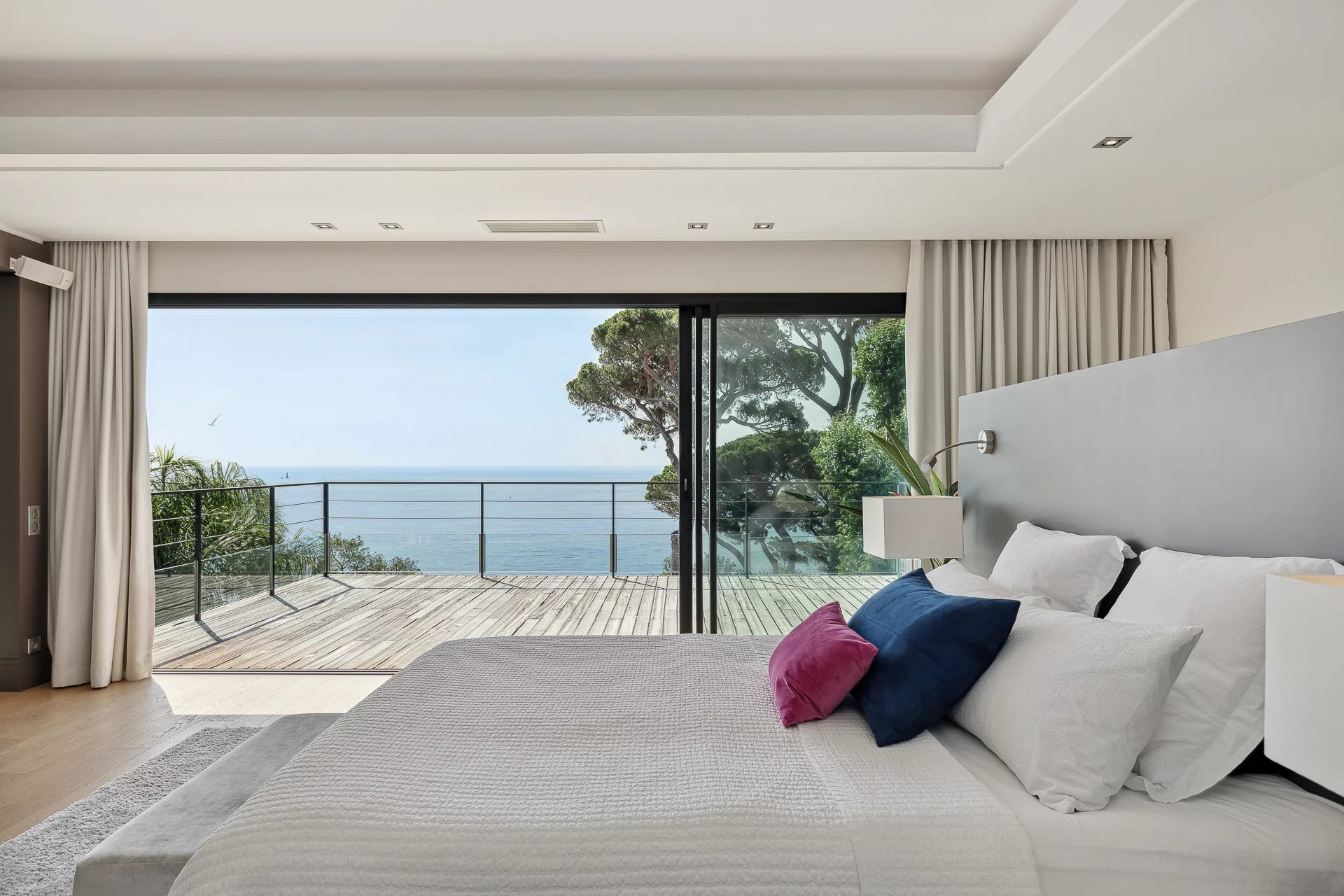 Cannes - superbe villa contemporaine 4 chambres