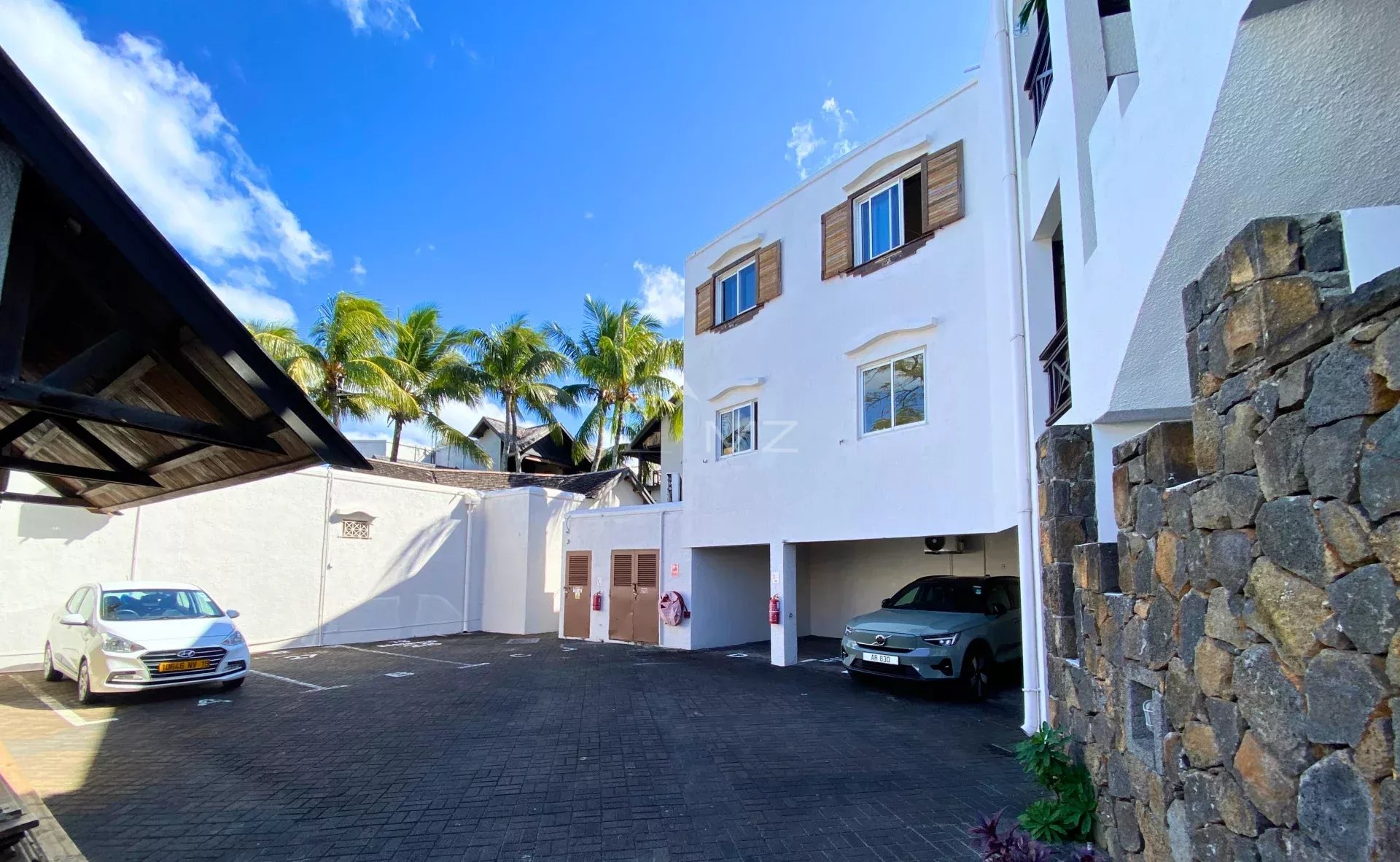 Penthouse with panoramic views in the center of Grand Bay