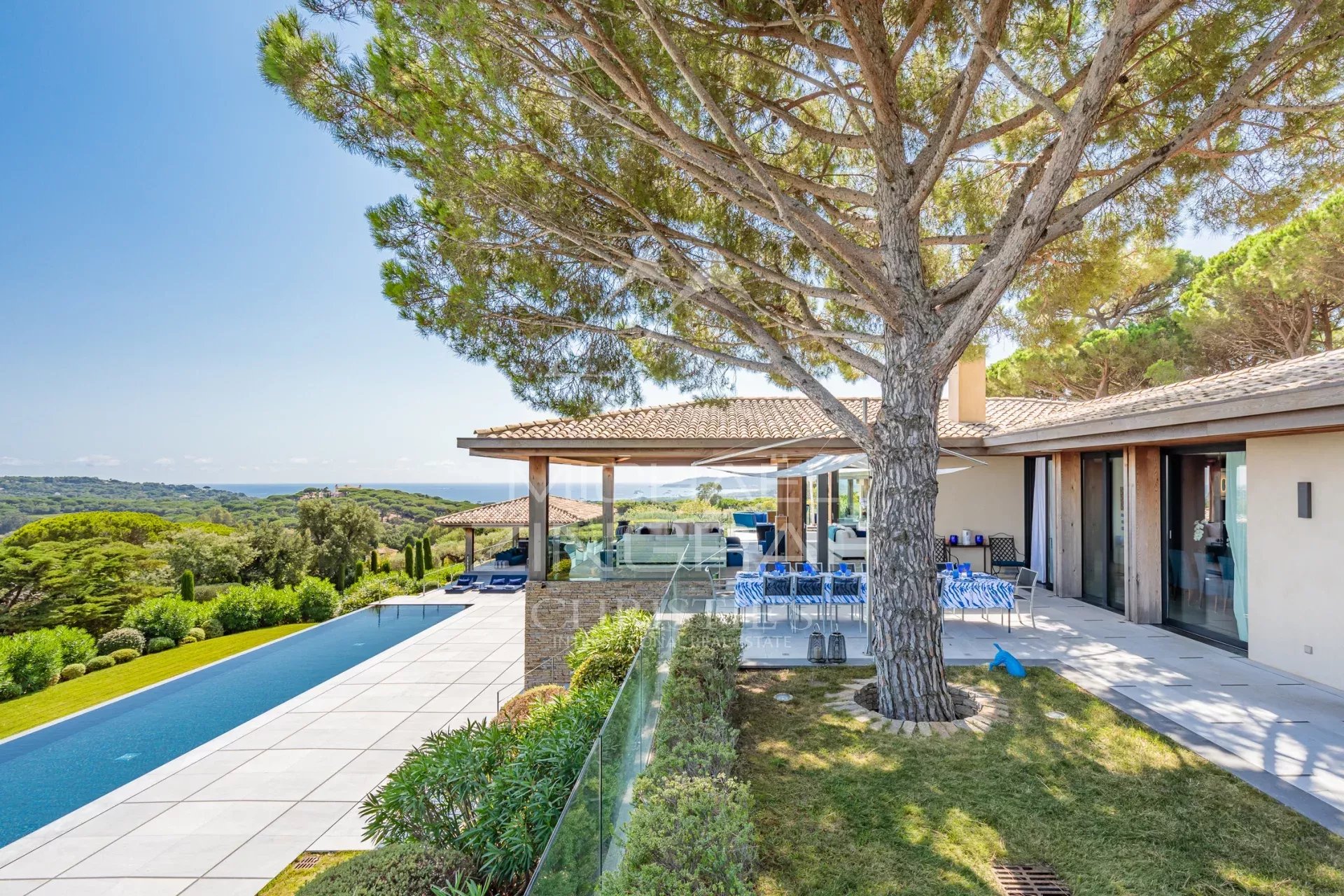 Saint-Tropez - Superbe villa avec vue mer