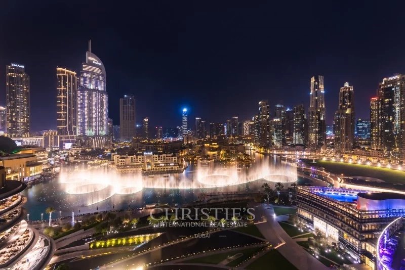 Armani-Designed Apartment with Dubai Fountain View