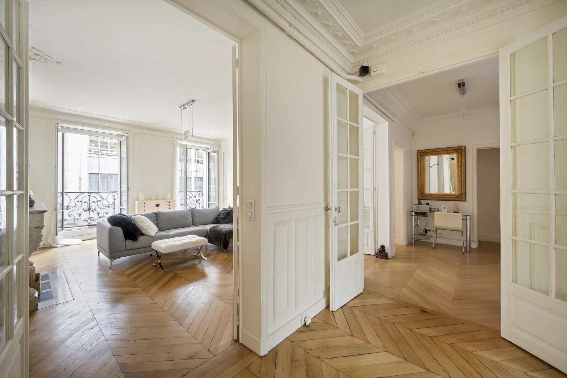 Appartement Haussmannien d’exception de 122 m² - entre Saint-Honoré et Champs-Élysées - Paris 8