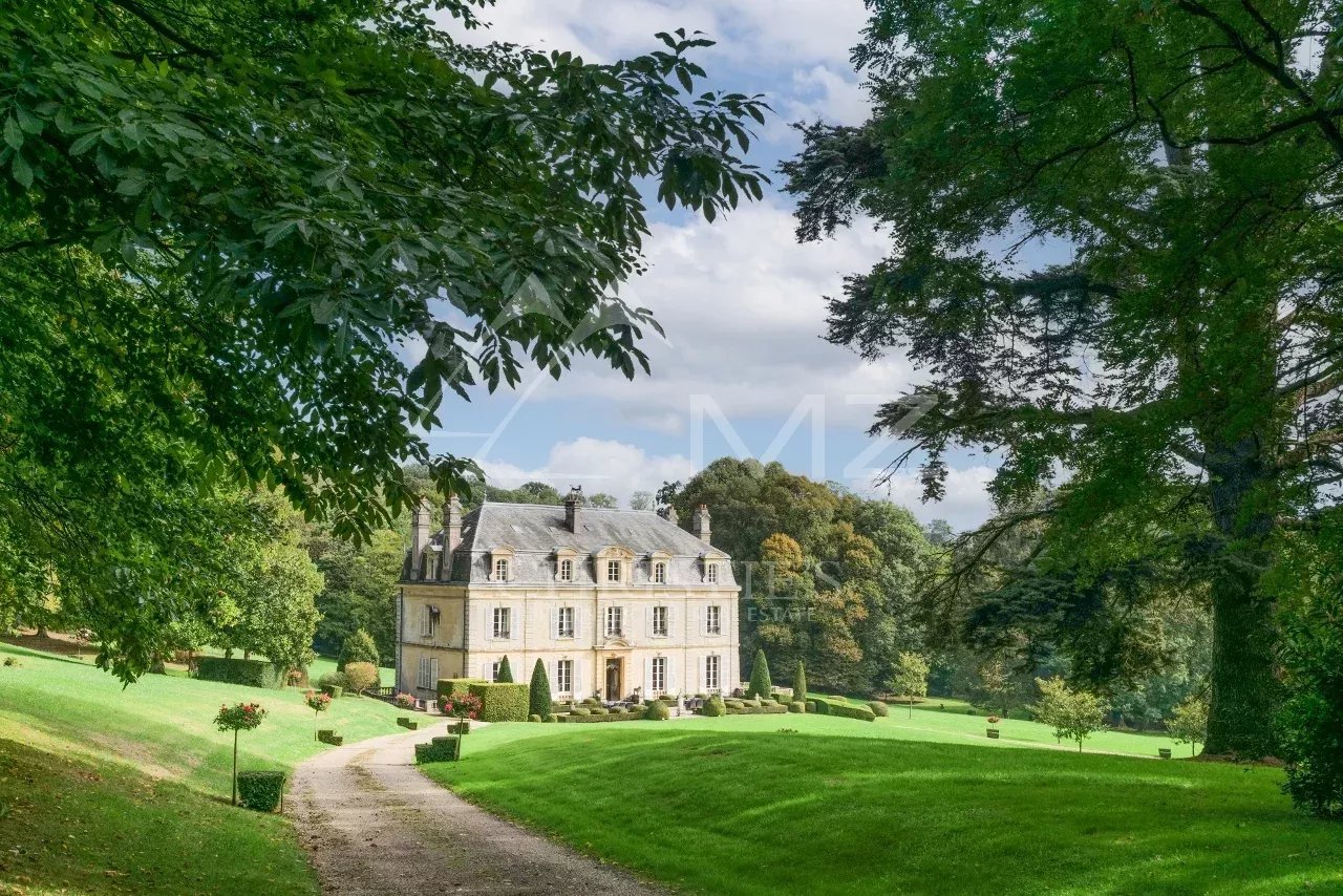 Château XVIIIème à proximité de la mer