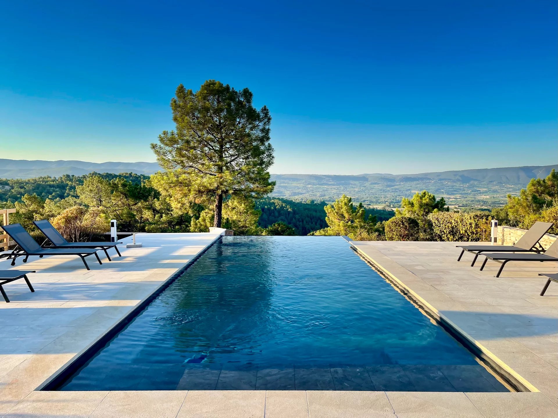 Roussillon - Belle maison de plain-pied avec vue dégagée