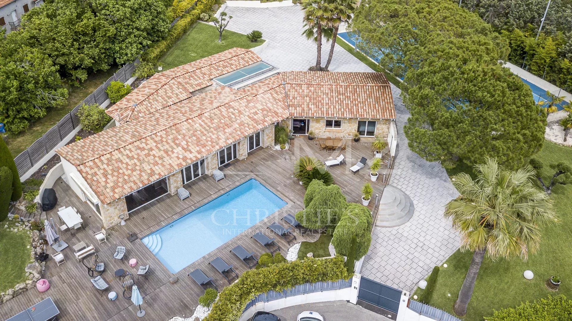 Villa de plain-pied proche Mougins Village