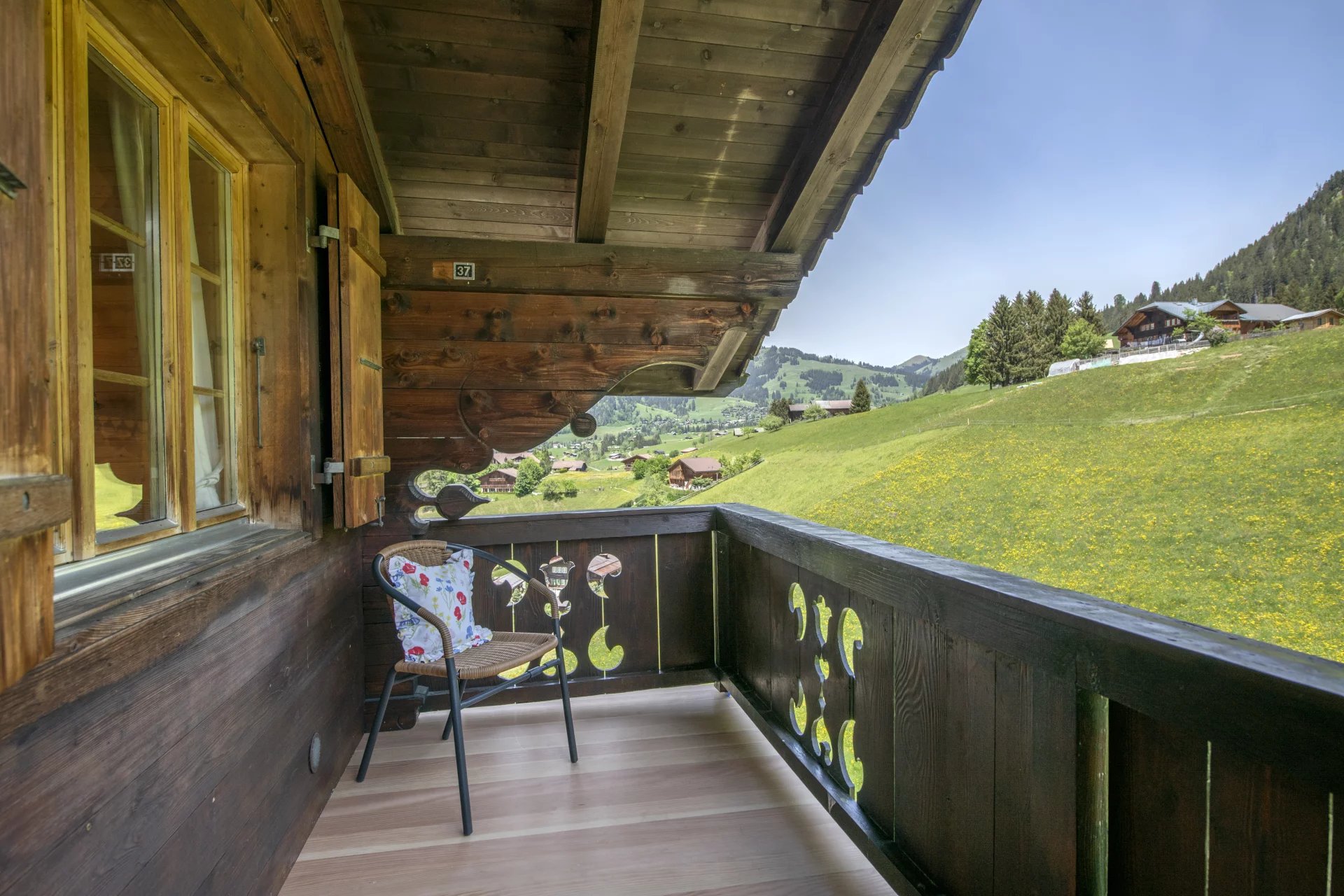 Chalet traditionnel à louer à Oberbort avec vue imprenable