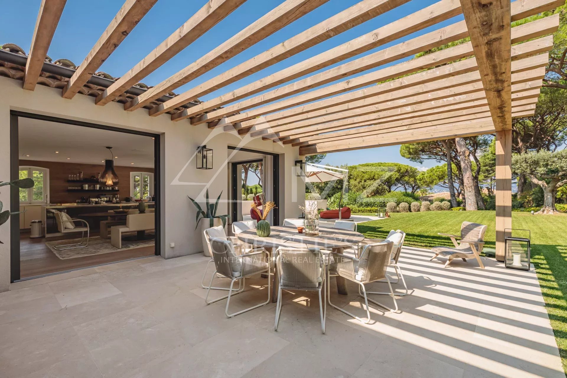 Saint Tropez , Les Parcs - Superbe villa contemporaine