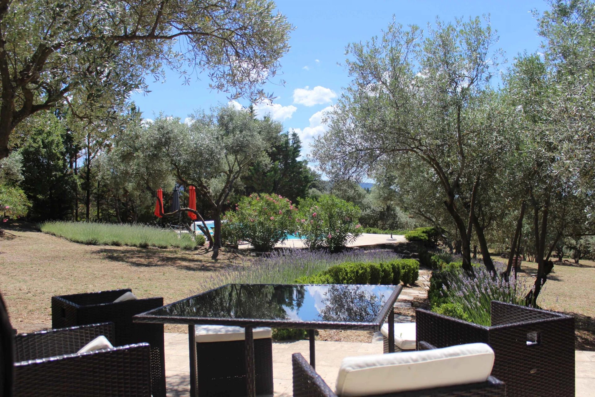 Gordes - Belle maison de vacances avec vue dégagée