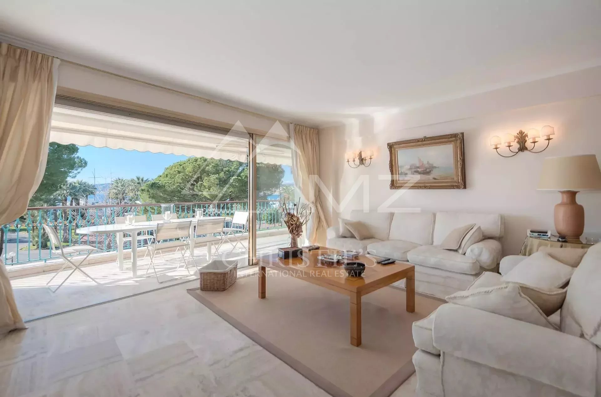 Cannes - Croisette - Appartement avec vue mer