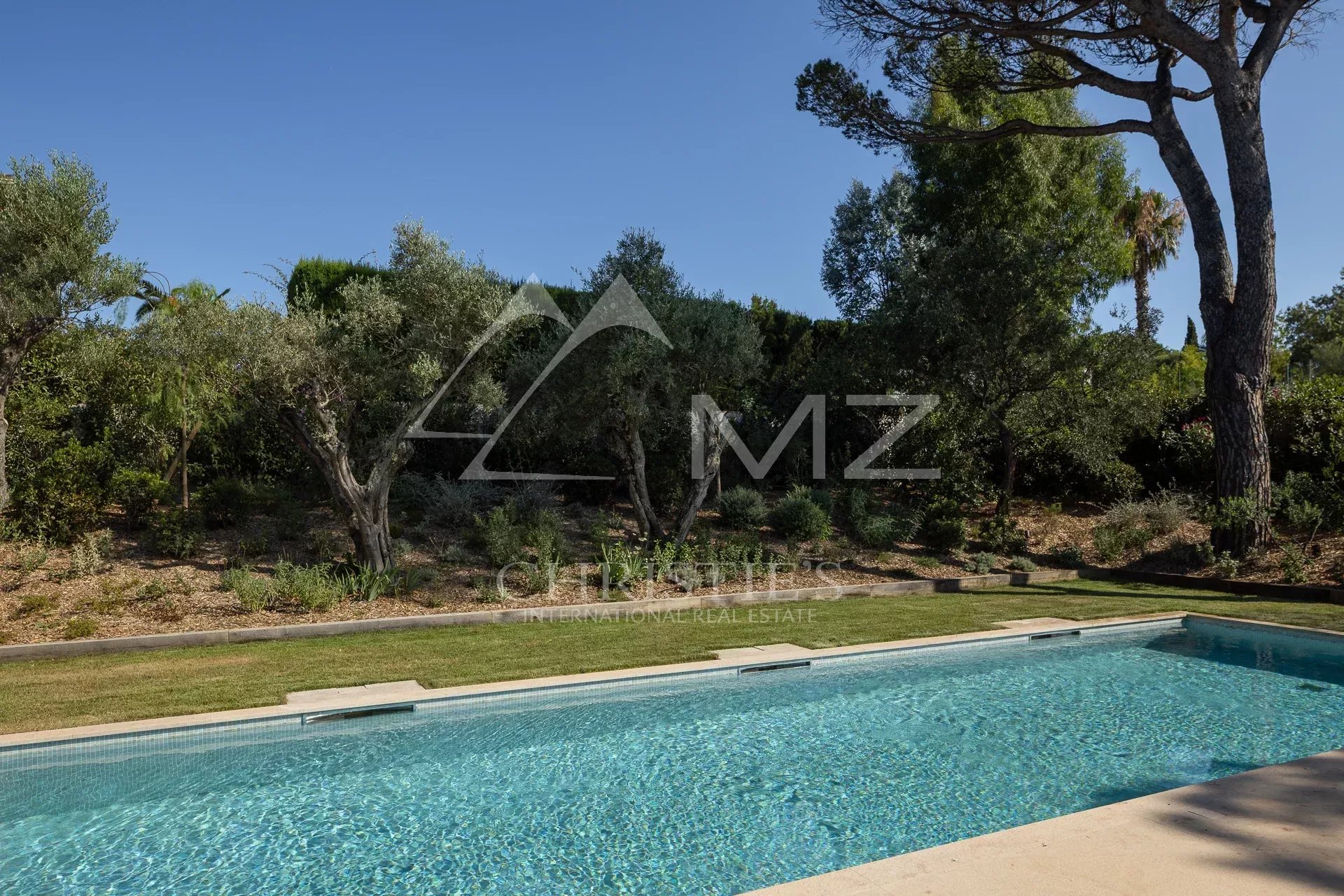 Saint-Tropez - Luxueuse villa neuve en plein centre ville