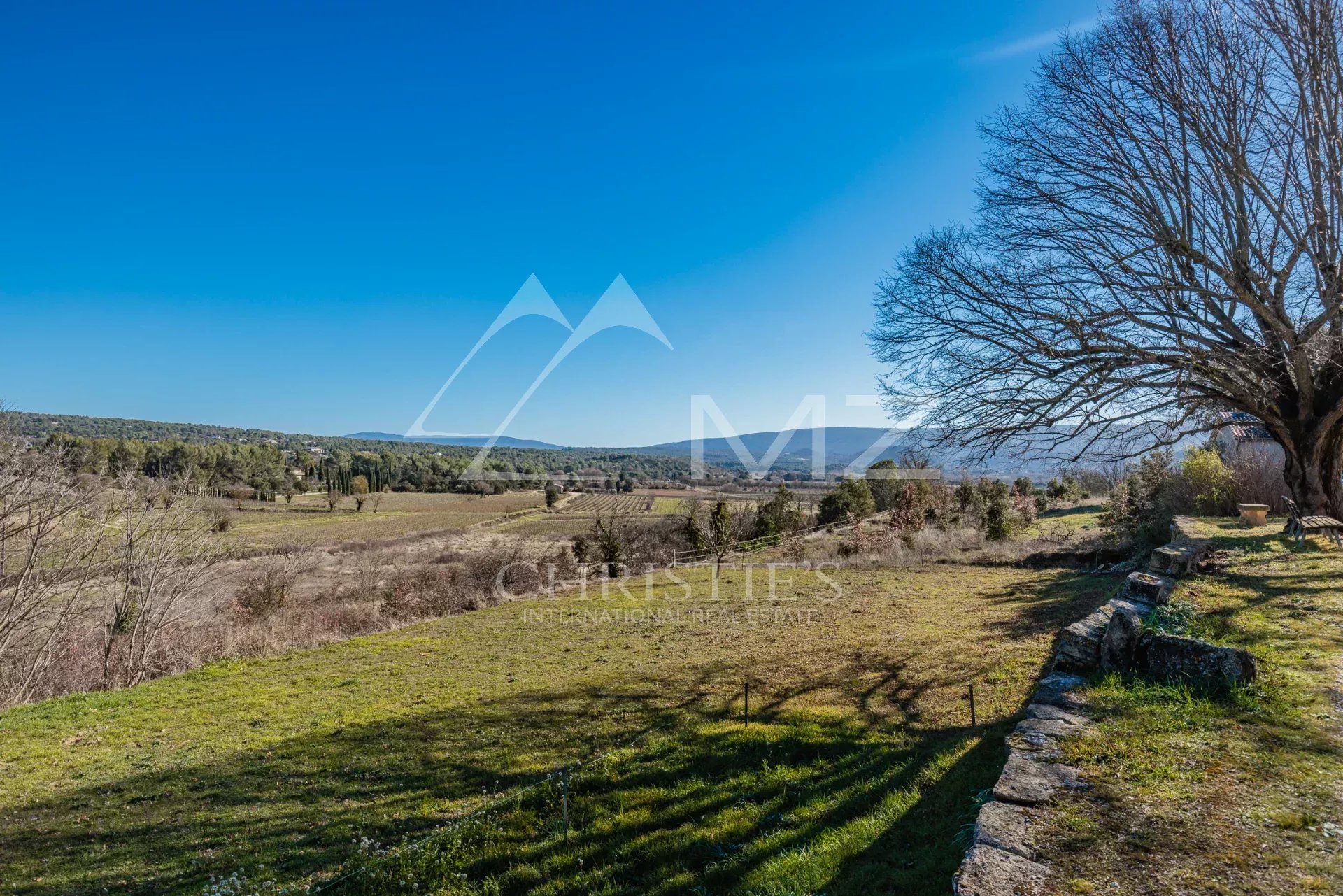 Gordes - Old 19th century farm to renovate