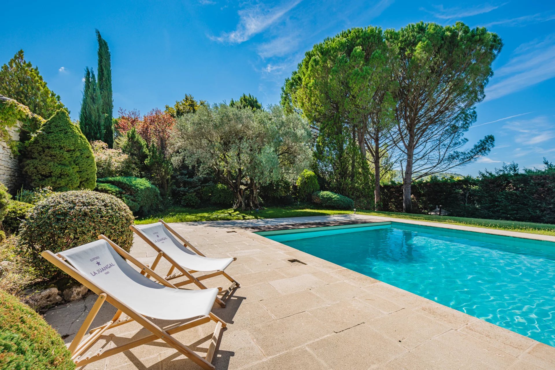 Gordes - Maison de charme avec vue sur le village