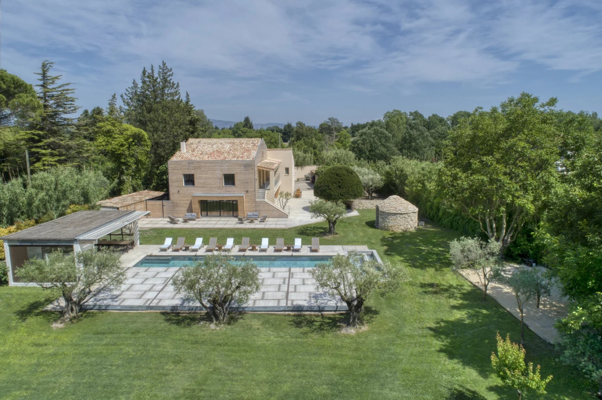 Proche l'Isle-sur-la-Sorgue - Magnifique maison contemporaine