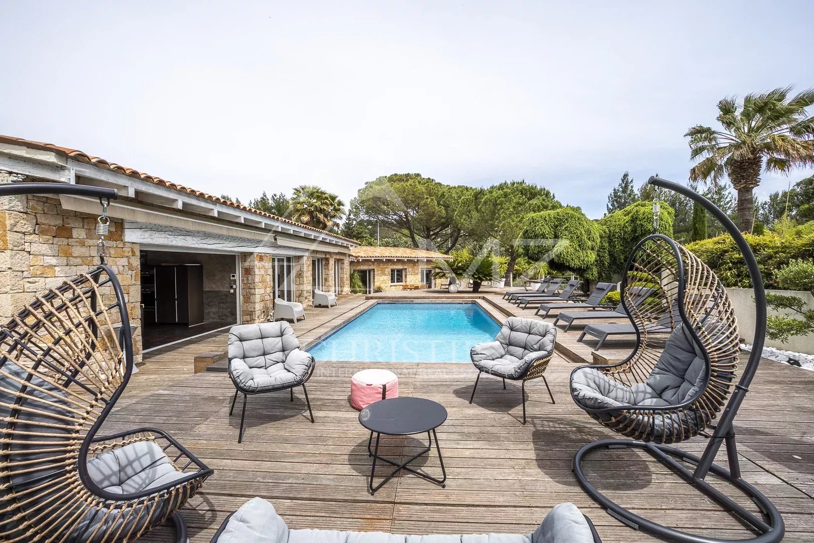 Villa de plain-pied proche Mougins Village