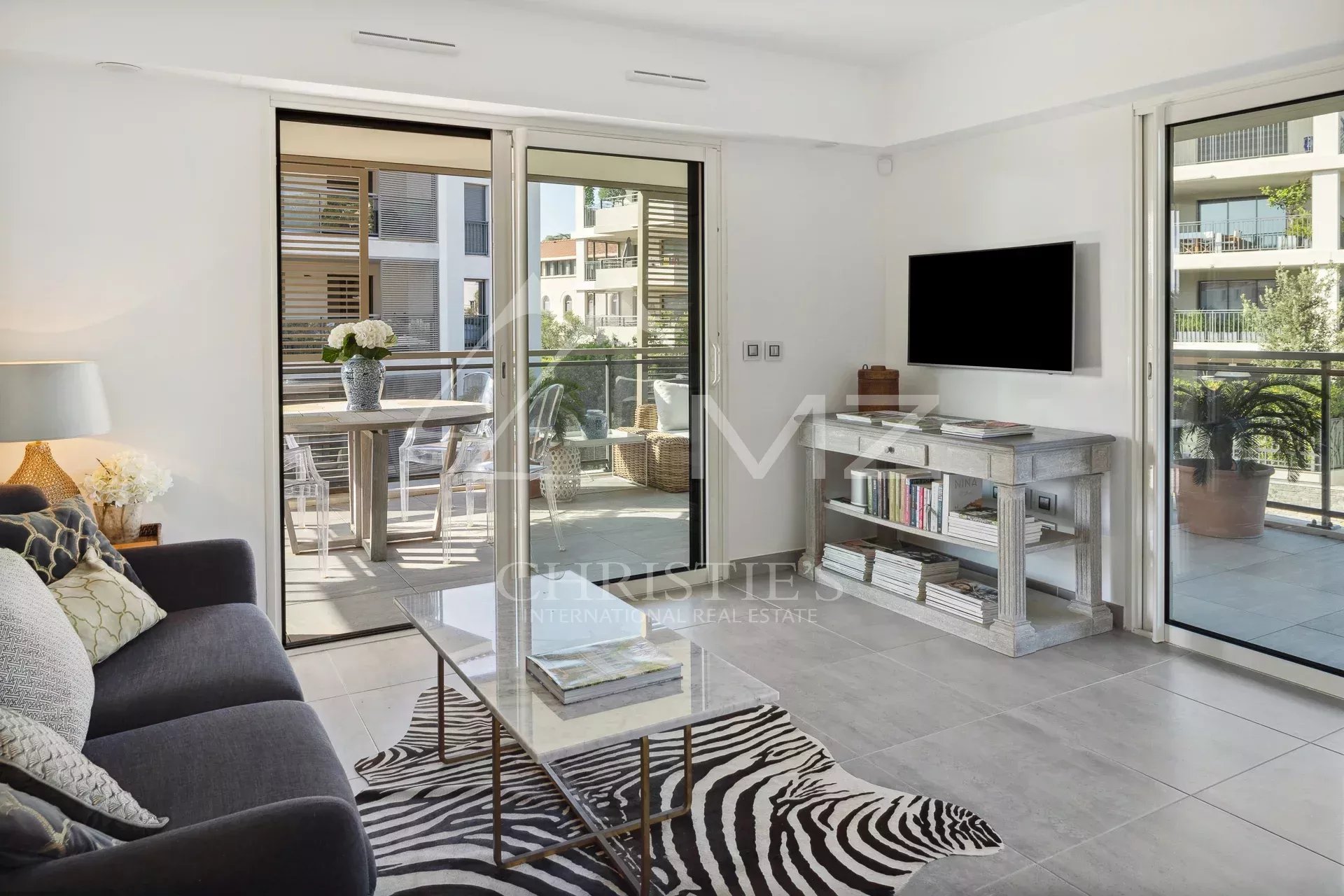 Appartement lumineux avec grande terrasse et vue dégagée - Saint-Tropez, Centre