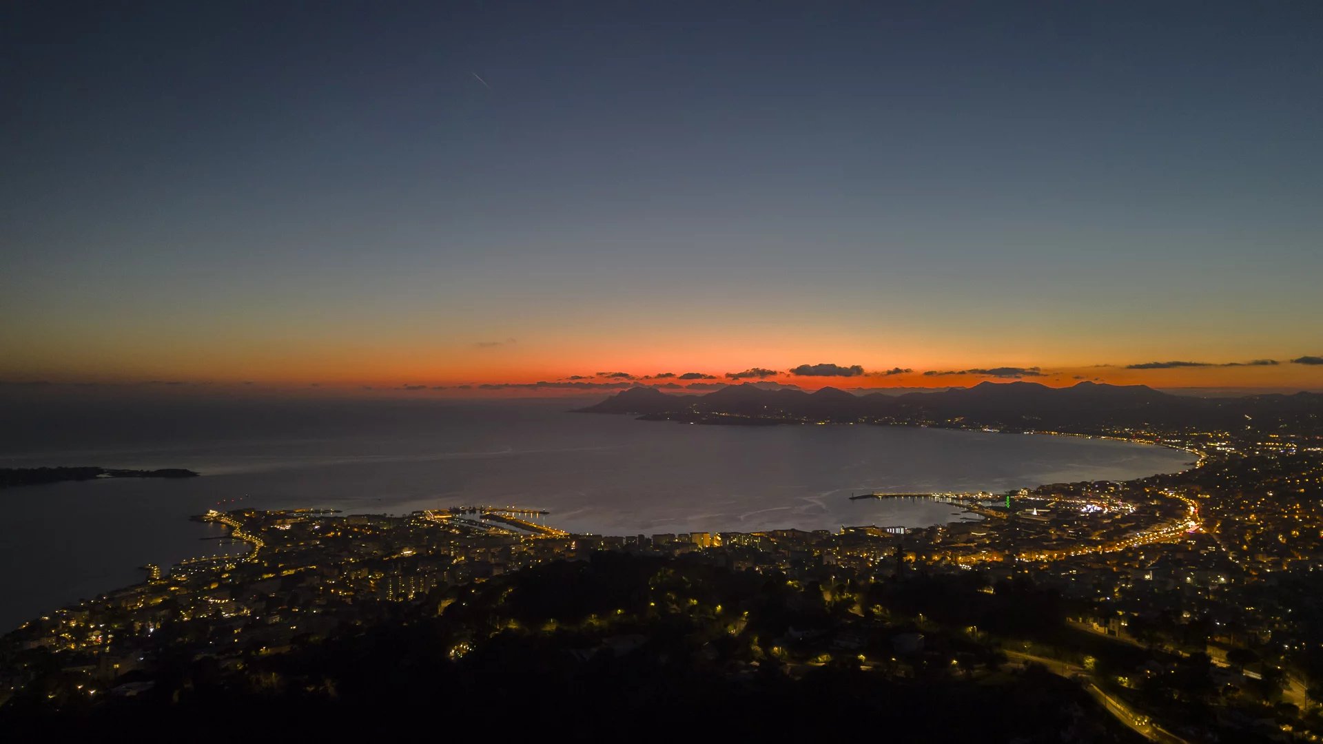 Super Cannes - Unique propriété florentine neuve