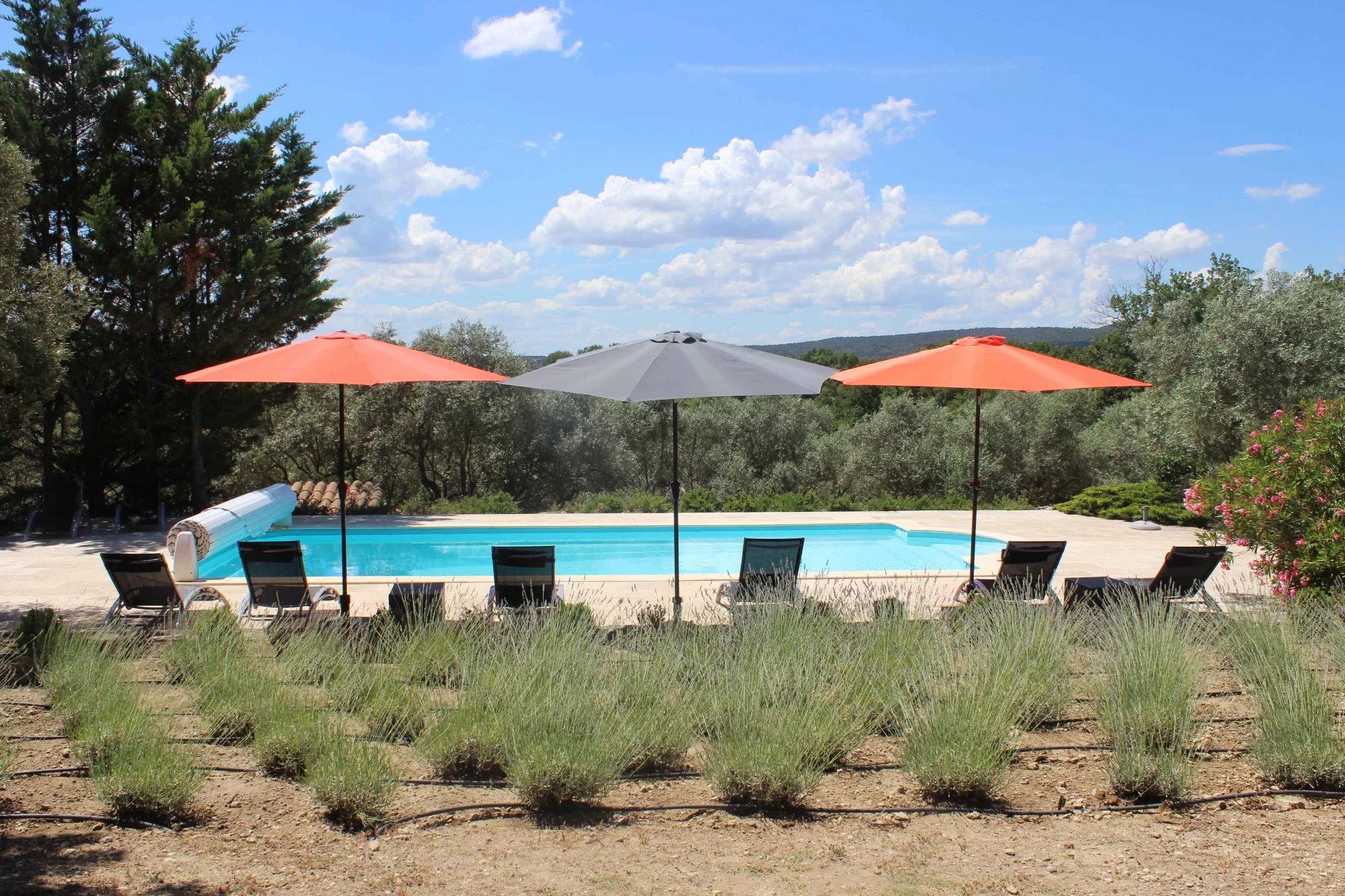 Gordes - Belle maison de vacances avec vue dégagée